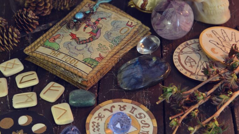 Unlocking the Mysteries: A Comprehensive Guide to Psychic Reading